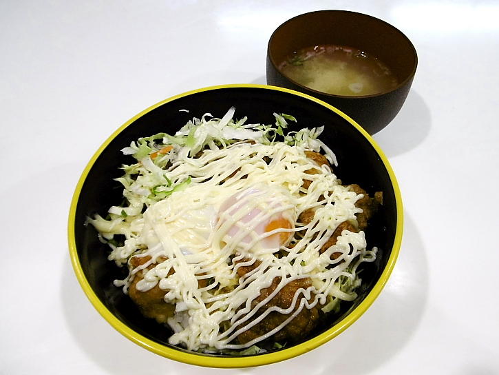 唐揚げマヨ丼