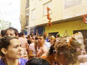 スペイン三大祭りのLa Tomatina