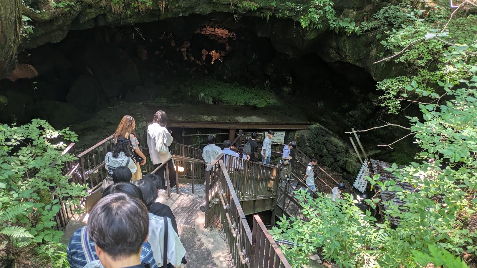 氷穴入口.jpg