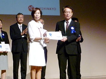 日本留学AWARDSを連続受賞（2016,2017年度）しました③