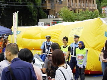 「山の日」高尾警察署山岳救助隊啓発活動ボランティア②