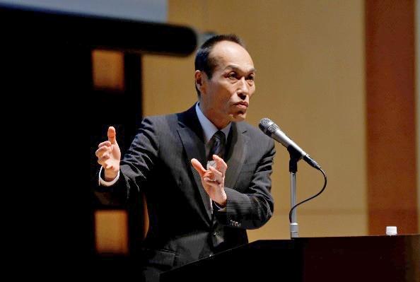 東国原英夫 氏