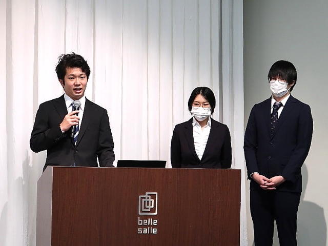 永見研究室 古林拓弥さん 武田美沙子さん 木村倫太朗さん (3名ともデザイン学科4年)