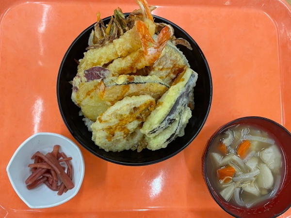 三条秋野菜を使った天丼