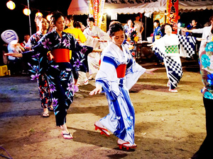 八王子留学生寮 地域との交流　～紅葉台夏祭りに参加～